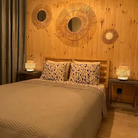 Apartament 11 Listopada 5 아파트 *