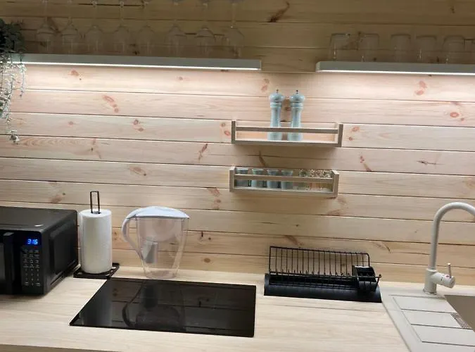 Apartament 11 Listopada 5 *